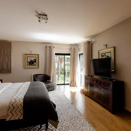 Alexandria Villa *